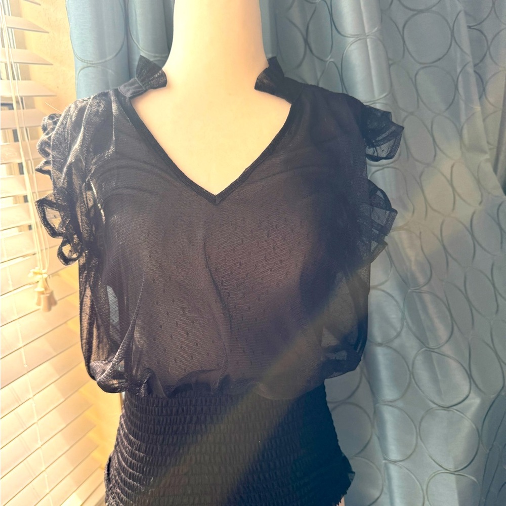 NWT Express black top